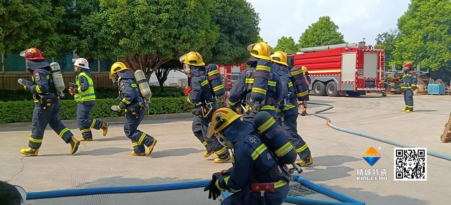 PP电子起劲配合消防联合演练，共筑清静生产防地